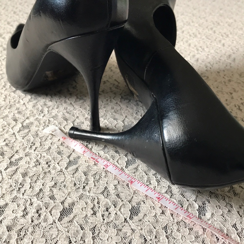 ❗️SOLD❗️ Black Pumps - Picture 5 of 7